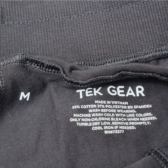 Set of 3 Pieces Tek Gear Capri Pants & Pinter T-shirt + Apt.9 Lavender T-shirt M - Picture 3 of 15